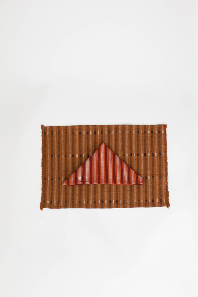 Striped Ochre Senegalese Placemats with safran napkin